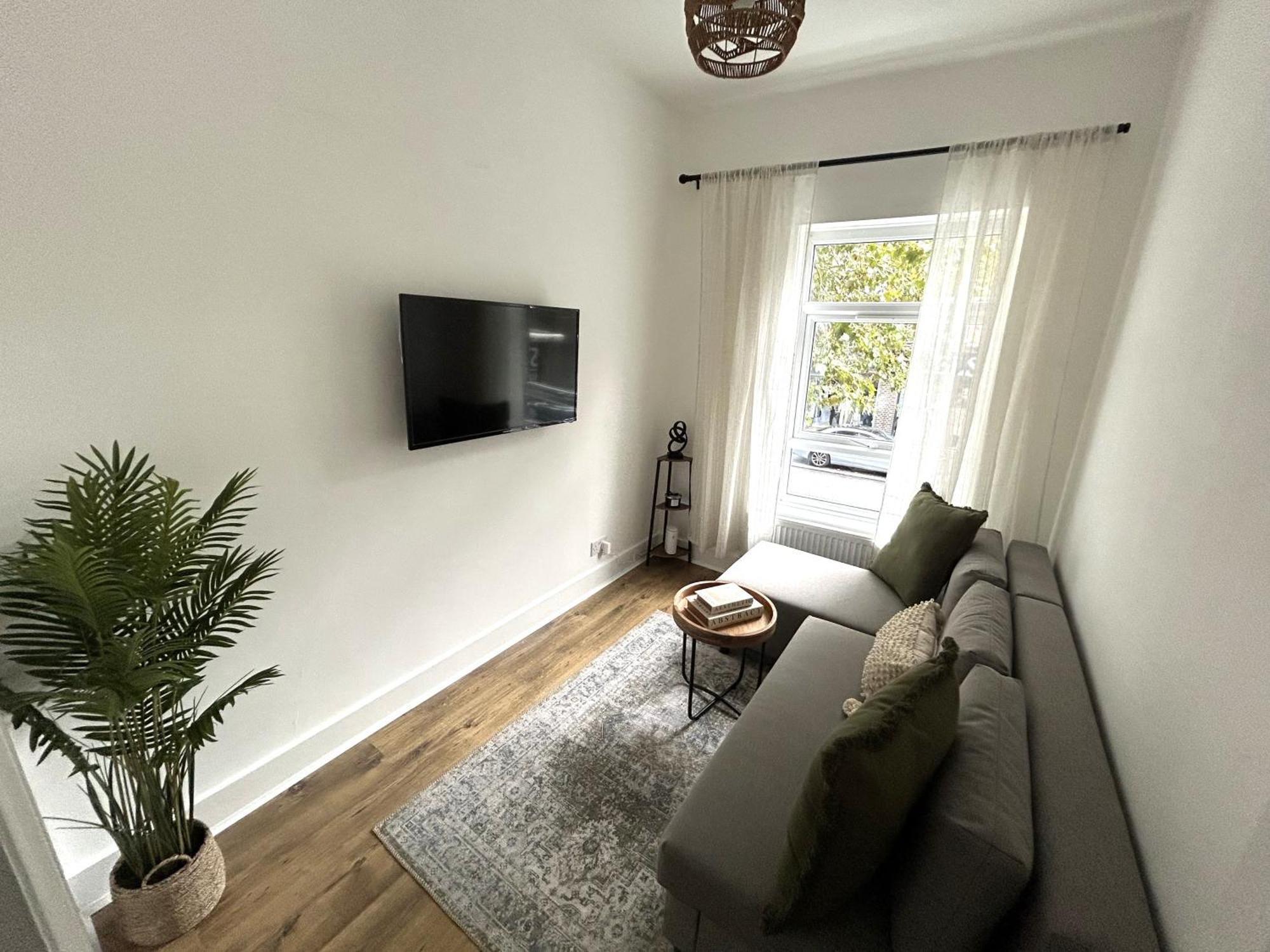 Stylish Cosy 1 Bedroom Flat London Bagian luar foto